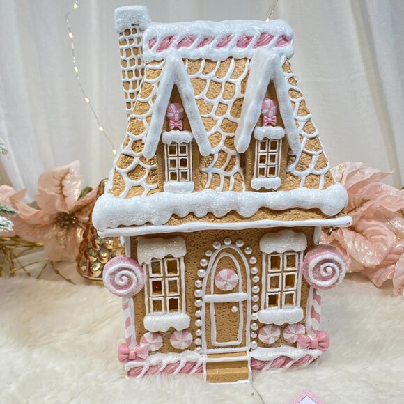 CUPCAKES & CASHMERE Christmas Pink Peppermint Bow Gingerbread House Led Light Up - Picture 10 of 10